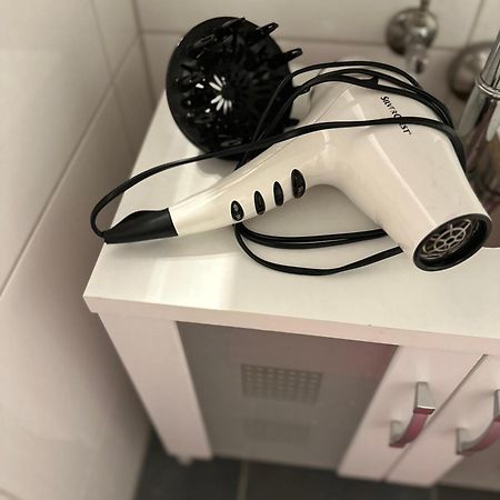 Gemuetliche Wohnung Karlsruhe Bagian luar foto