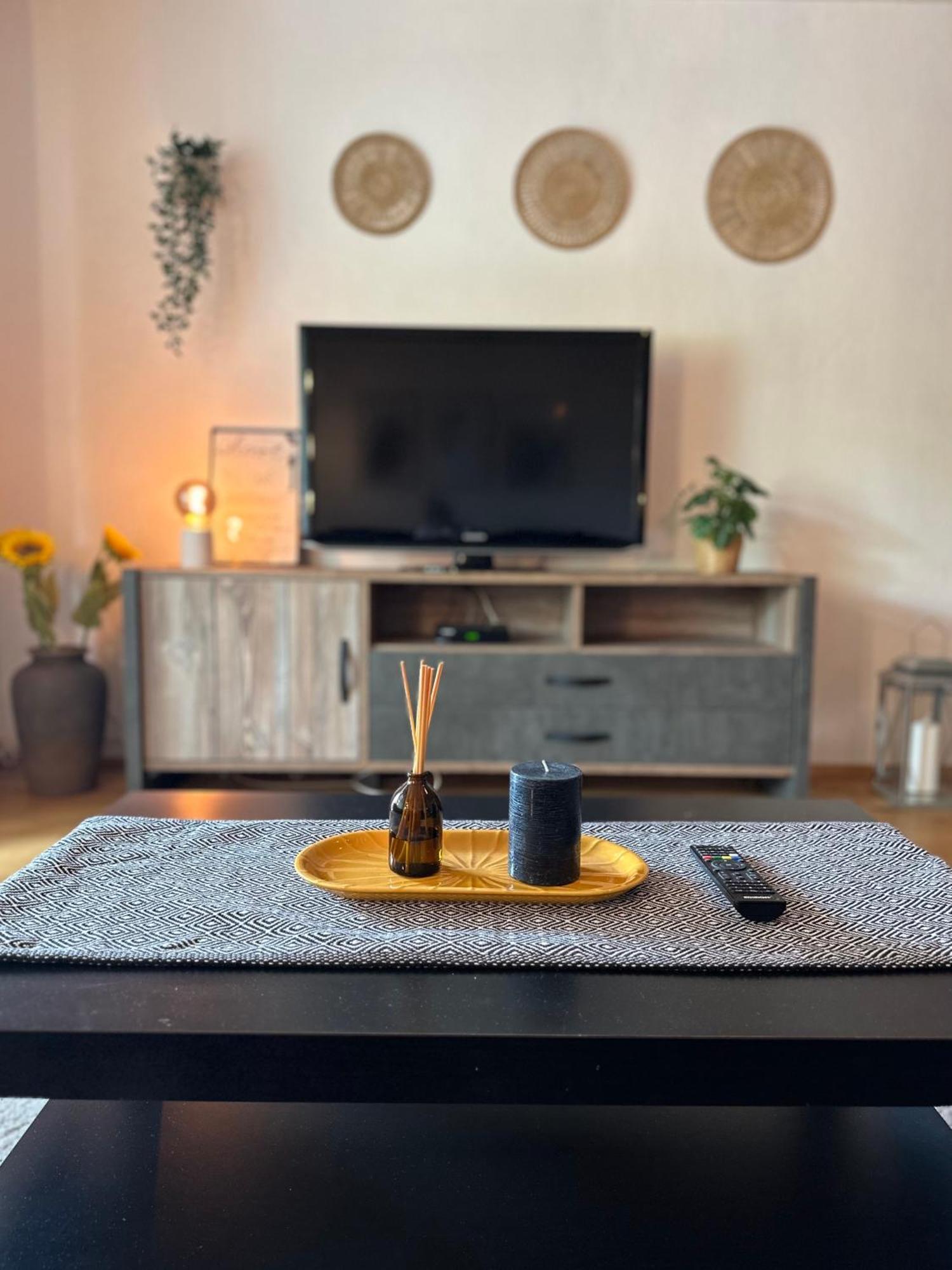 Gemuetliche Wohnung Karlsruhe Bagian luar foto